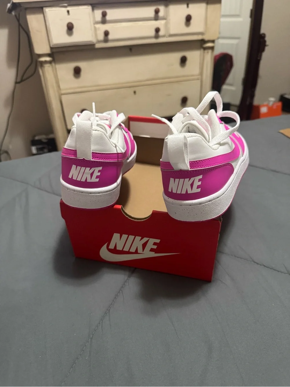 Nike Kids White and Hot Pink Low-Top Sneakers